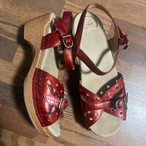 Dansko Red Patent Leather Sandals (Sissy is style name)